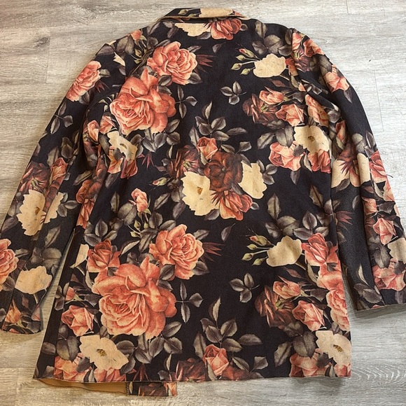 Solitaire soft open front watercolor floral blazer M - Picture 9 of 9
